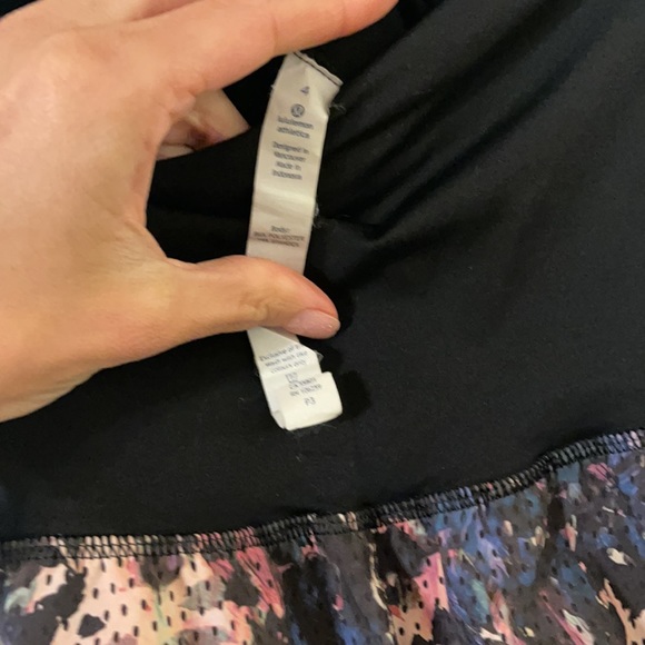 Lululemon yoga crops super cute EUC! - Picture 7 of 7